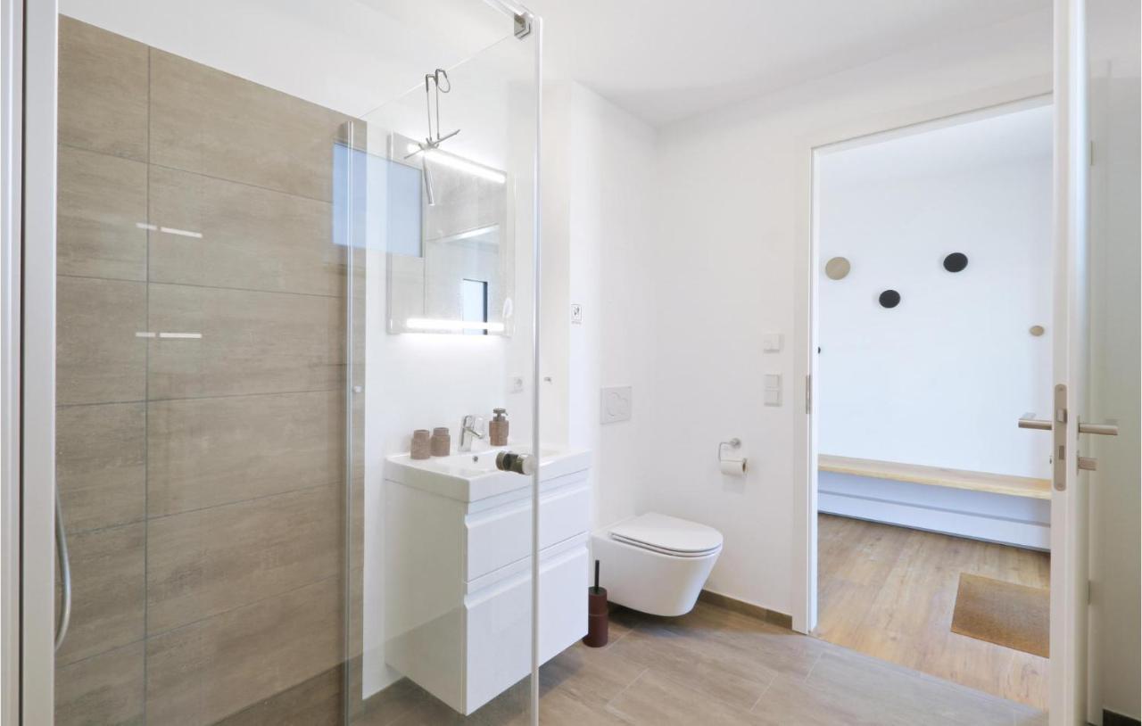 Awesome Home In Lembruch-Duemmer See With Kitchen 외부 사진