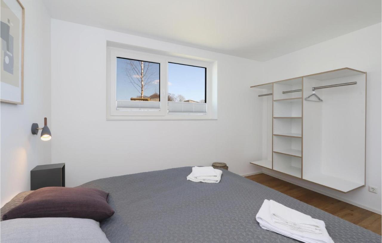 Awesome Home In Lembruch-Duemmer See With Kitchen 외부 사진
